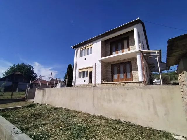 Eladó ház Mihálygerge 146 nm
