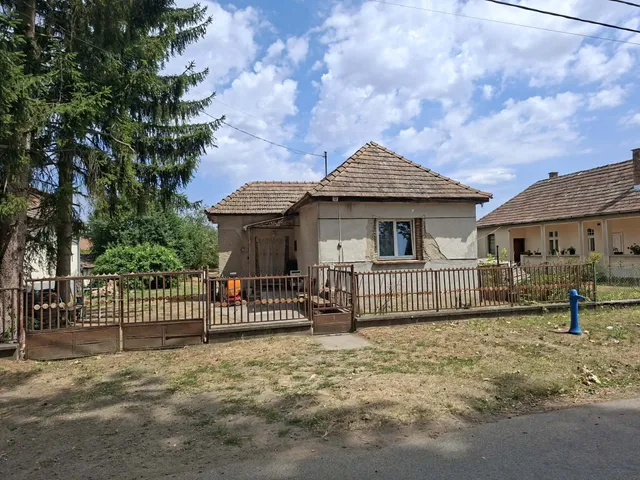 Eladó ház Hugyag 95 nm