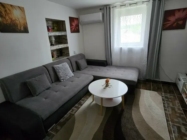 Eladó ház Verseg 52 nm