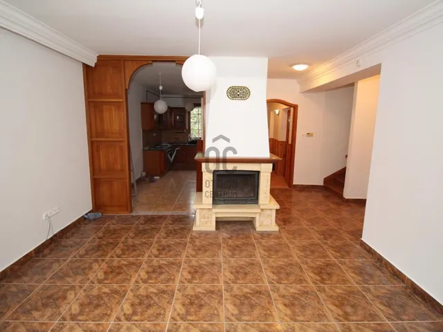 Eladó ház Nagytarcsa 148 nm