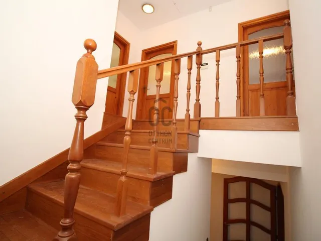 Eladó ház Nagytarcsa 148 nm