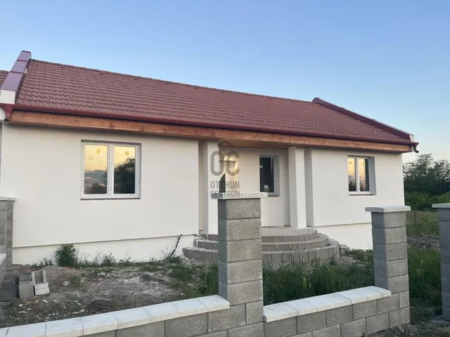 Eladó ház Szada 135 nm