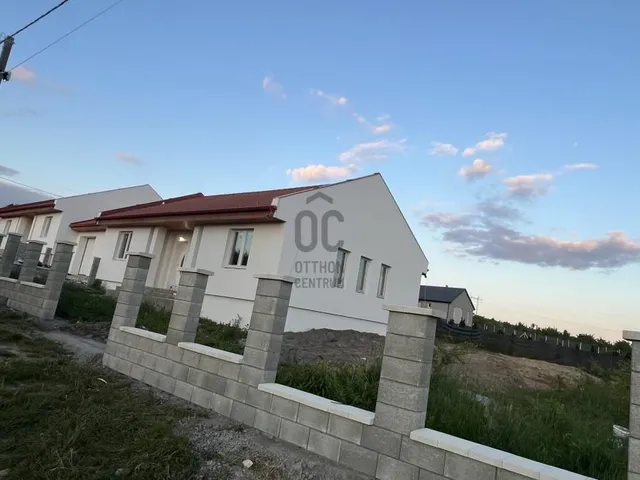 Eladó ház Szada 135 nm