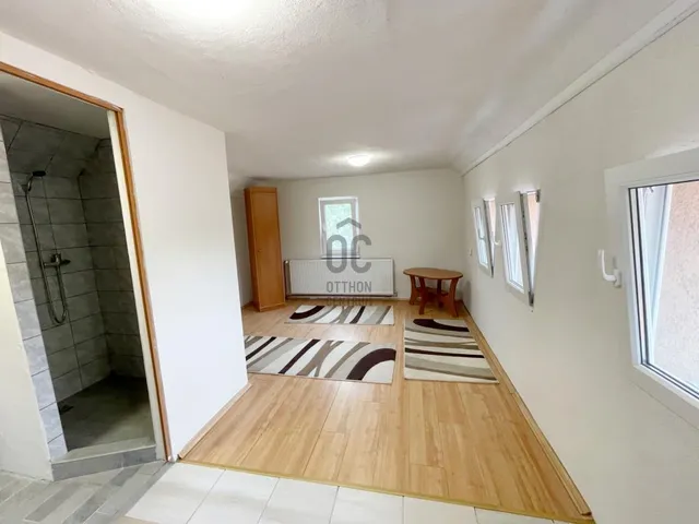 Eladó ház Veresegyház, Tópart 90 nm