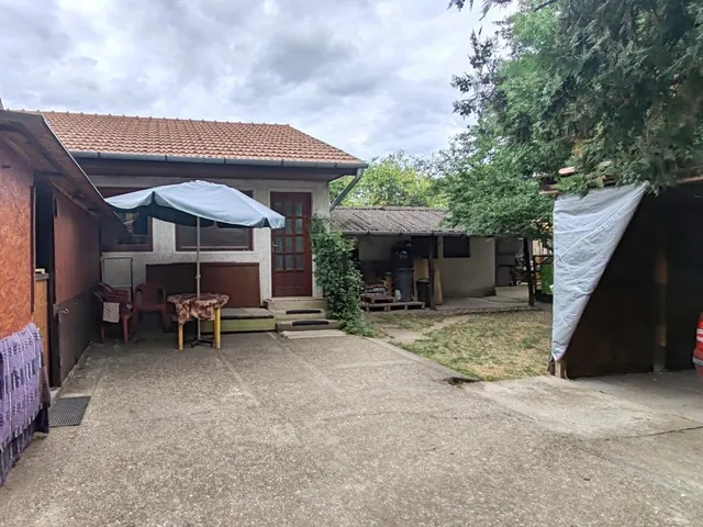 Eladó ház Aszód 120 nm