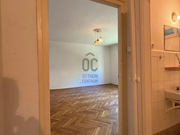 Eladó lakás Budapest XXI. kerület, Erdőalja 39 nm