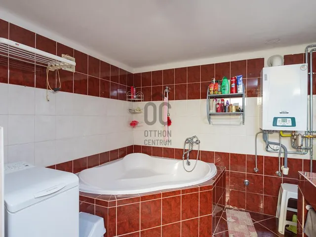 Eladó ház Bag 95 nm