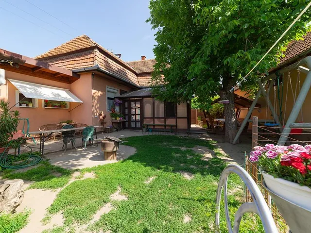 Eladó ház Bag 95 nm