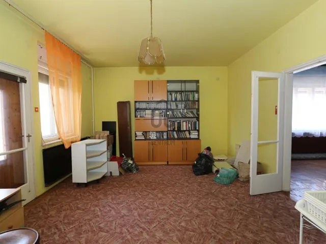 Eladó ház Vácszentlászló 200 nm