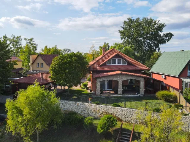 Eladó ház Délegyháza 156 nm