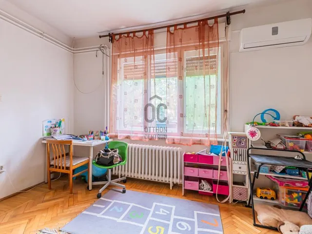 Eladó ház Budapest XVI. kerület, Rákosszentmihály 170 nm