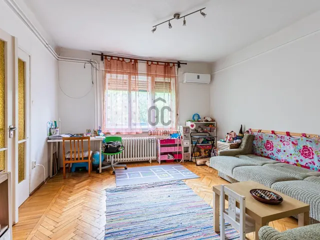 Eladó ház Budapest XVI. kerület, Rákosszentmihály 170 nm