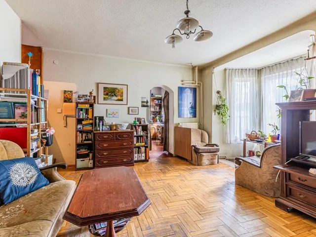 Eladó ház Budapest XVI. kerület, Rákosszentmihály 170 nm