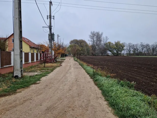 Eladó ház Monor 76 nm