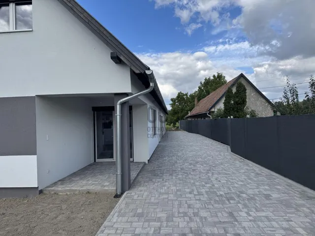 Eladó ház Ráckeve 102 nm