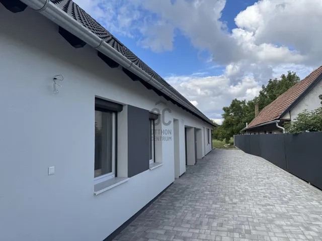 Eladó ház Ráckeve 102 nm