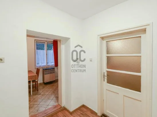 Eladó ház Üröm 40 nm