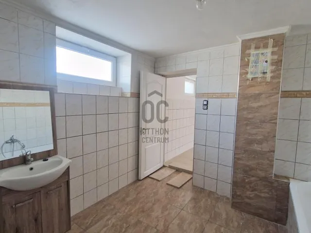 Eladó ház Örkény 73 nm