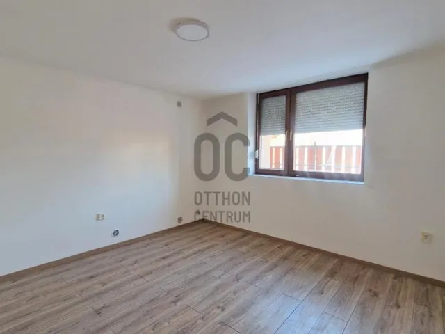 Eladó ház Örkény 73 nm