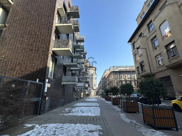 Eladó lakás Budapest VIII. kerület, Corvin negyed 32 nm