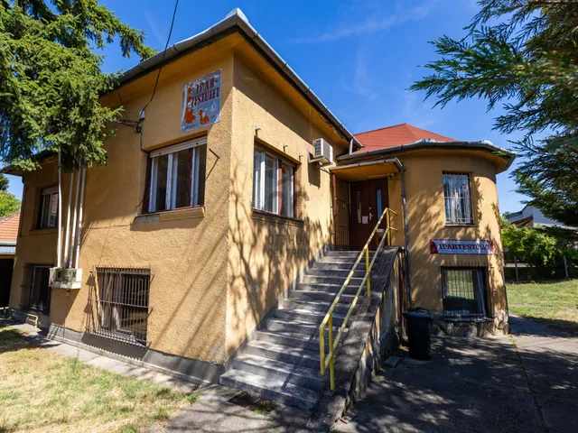 Eladó ház Dunakeszi 180 nm