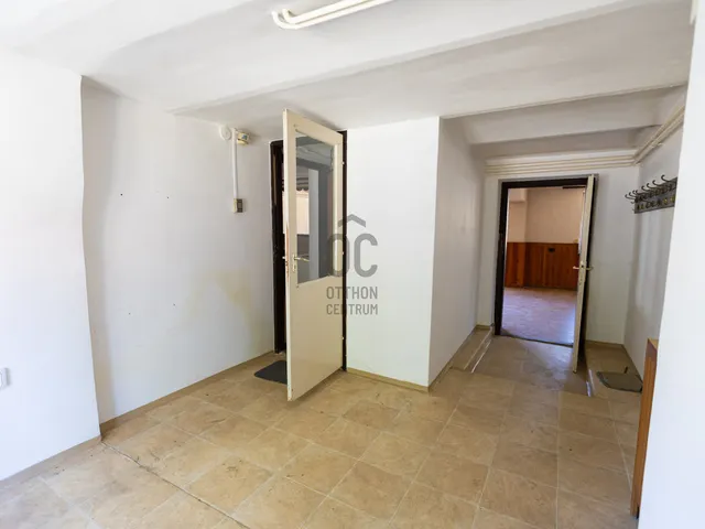 Eladó ház Dunakeszi 180 nm