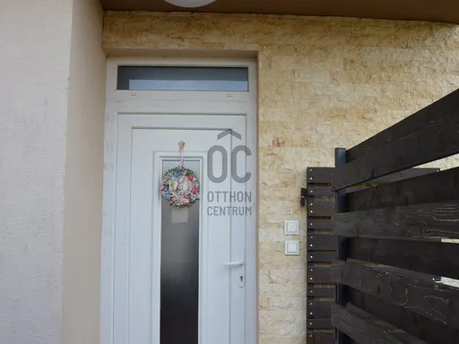 Eladó ház Pécel, Kopaszhegy 106 nm