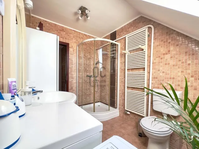 Eladó ház Budapest XVIII. kerület, Gloriett-telep 120 nm