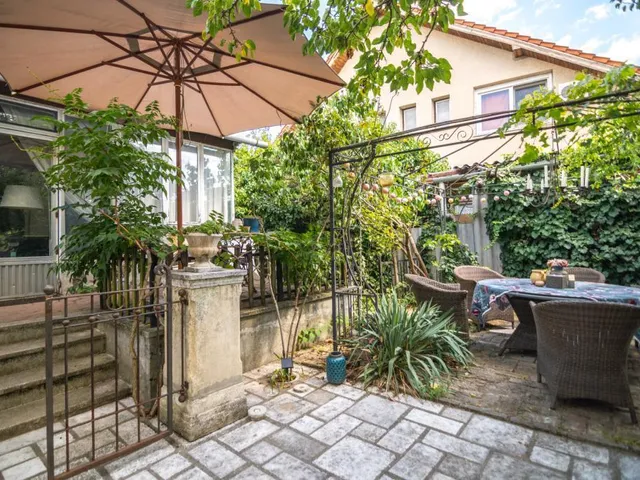 Eladó ház Budapest XXIII. kerület, Soroksár-Újtelep 240 nm