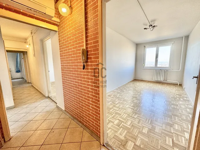 Eladó lakás Budapest XX. kerület 70 nm