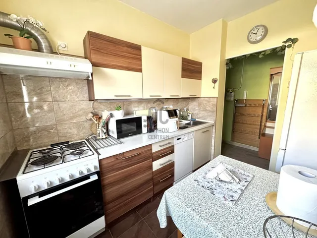 Eladó lakás Budapest XXI. kerület, Vízmű lakótelep 57 nm