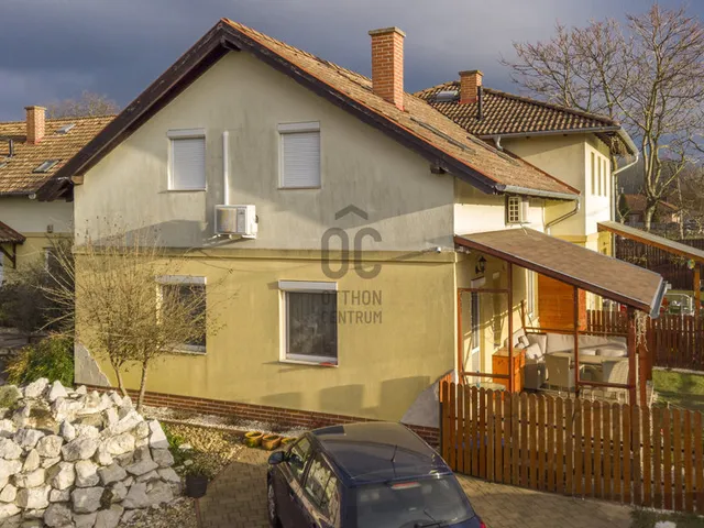 Eladó lakás Üllő 101 nm