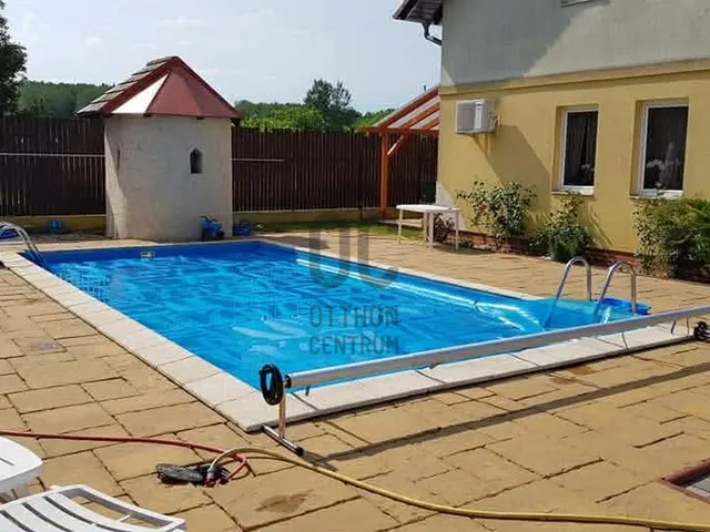 Eladó lakás Üllő 101 nm