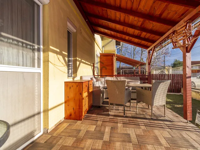 Eladó lakás Üllő 101 nm