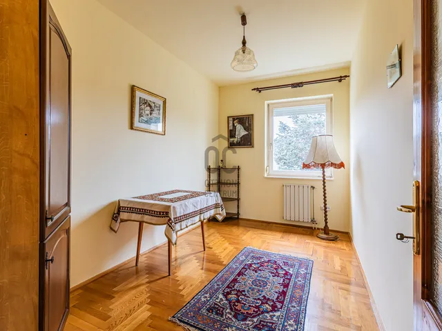 Eladó lakás Budapest XVI. kerület, Sashalom 176 nm