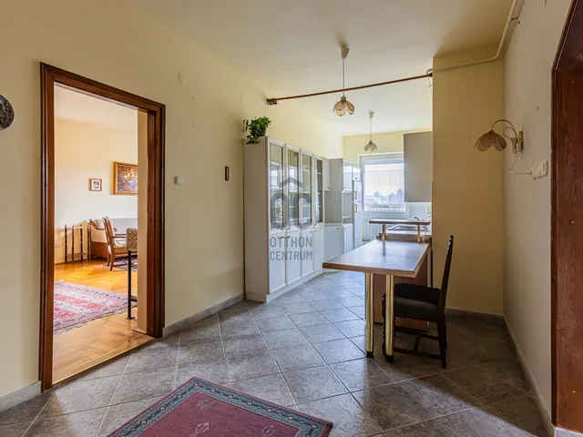 Eladó lakás Budapest XVI. kerület, Sashalom 176 nm