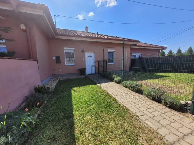 Eladó lakás Maglód 76 nm