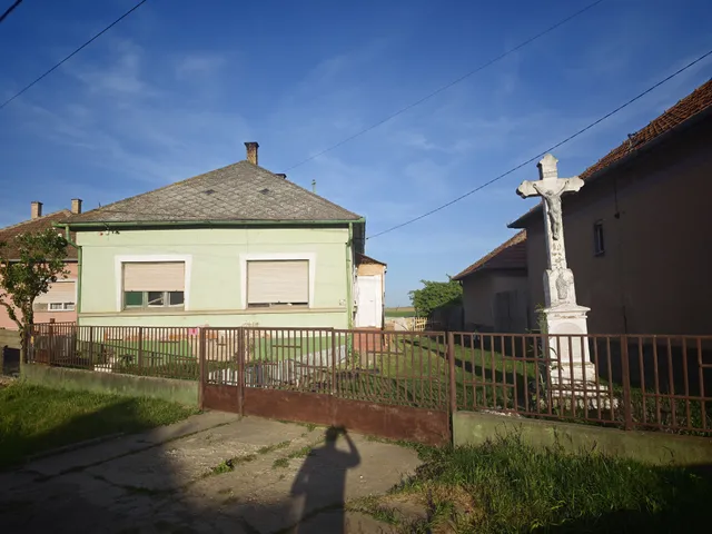 Eladó ház Rakamaz 95 nm