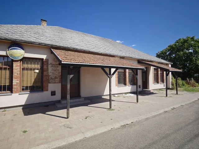 Eladó ház Vaja 200 nm