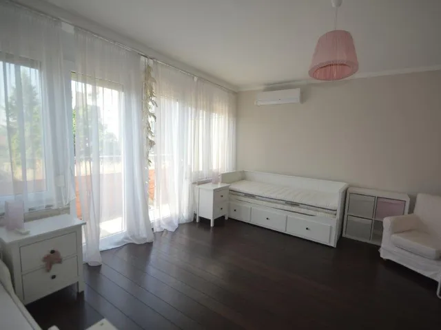 Kiadó ház Budapest II. kerület, Törökvész, Őzgida utca 110 nm