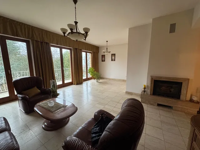 Eladó ház Budapest II. kerület, Pesthidegkút-Ófalu 240 nm