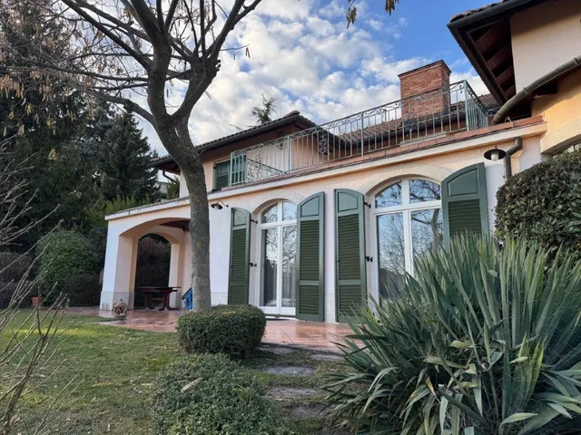 Eladó ház Budapest II. kerület, Pálvölgy 390 nm