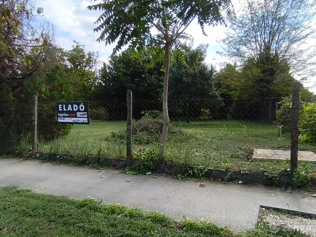 Eladó telek Velence, Újtelep 600 nm