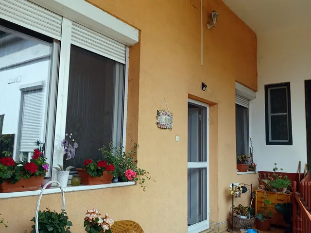 Eladó ház Kecskemét, Rákócziváros 71 nm