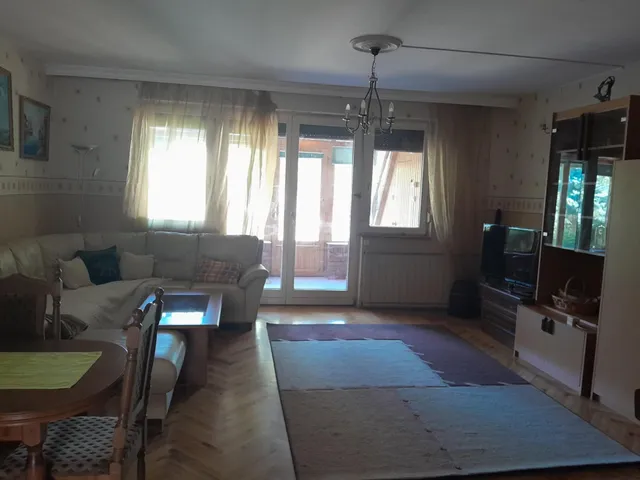 Kiadó ház Kecskemét, Petőfiváros 115 nm