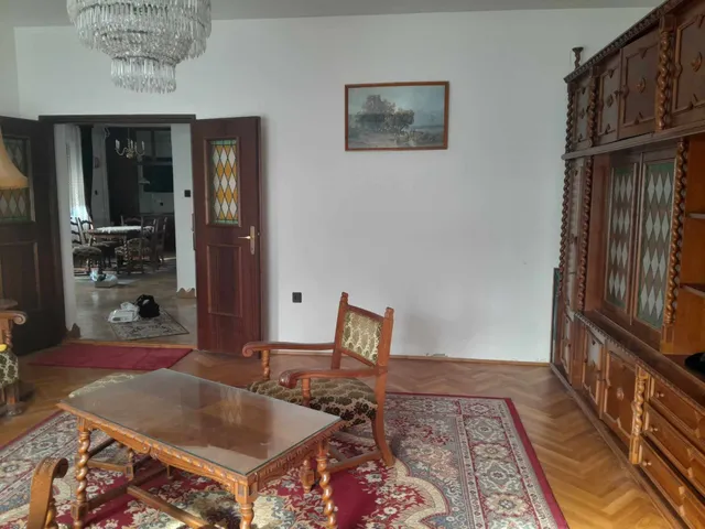 Eladó ház Kecskemét, Máriaváros 180 nm
