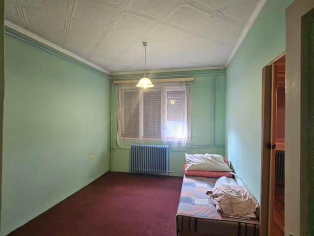 Eladó ház Bősárkány, Petőfi Sándor u 140 nm