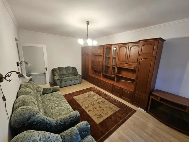 Kiadó lakás Győr, Adyváros 52 nm
