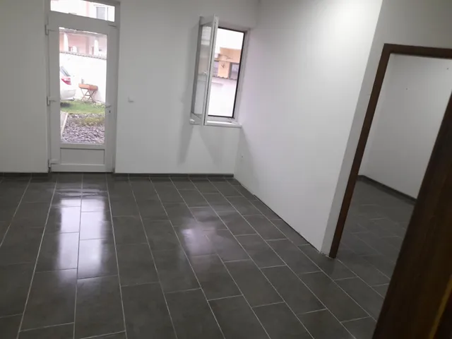 Eladó lakás Kapuvár, Városközpont 40 nm