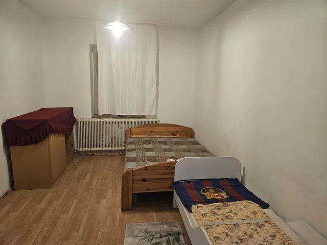 Kiadó ház Szil 75 nm